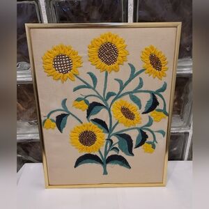Vintage Framed Sunflower Crewel Embroidery Wall Art Floral Textile 18.5” x 14.5”